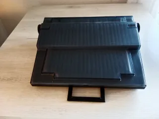 Máquina de escribir Olivetti ET Compact 60