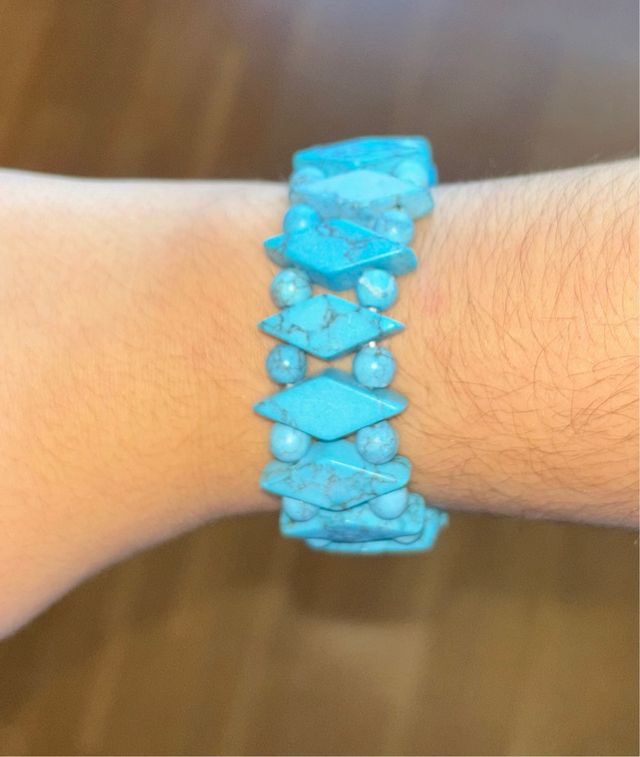 Pulsera de piedras turquesa