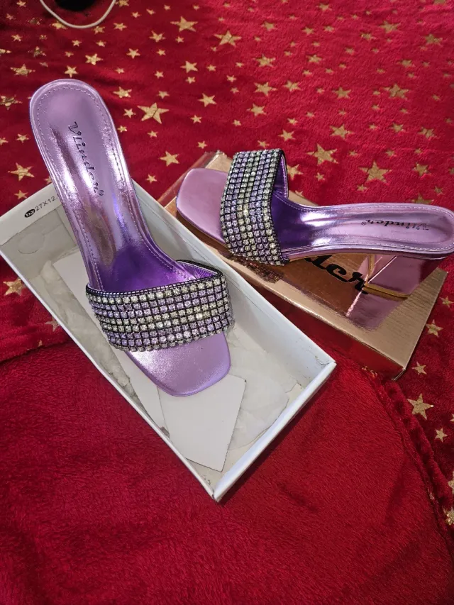 Sandali tacco viola con strass