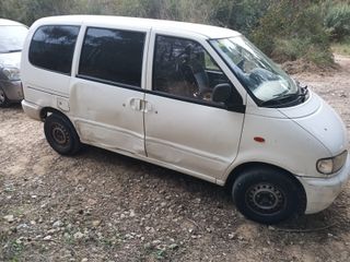 Nissan vanette  camper 2.300 DIESEL 2001