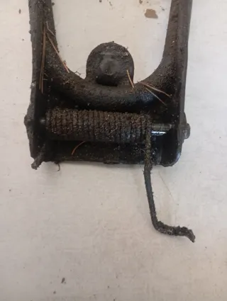 Caballete central para derbi varíant 