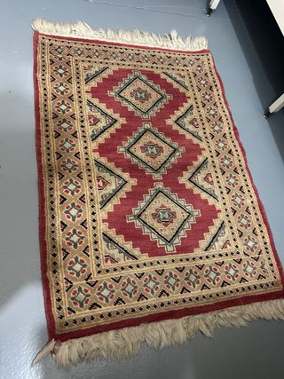 Alfombra de Hilo Beige y Roja