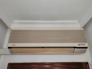 2 condizionatori d'aria a pompa di calore Panasonic