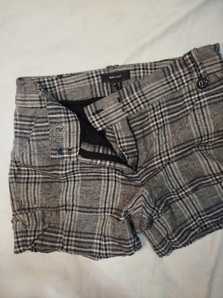 Pantalón corto cuadros Mango Talla 34