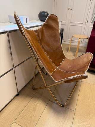 Silla Mariposa Piel Jaspeada Metal marca Hanbel