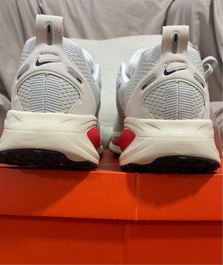 Nike Vomero 18 Talla 42