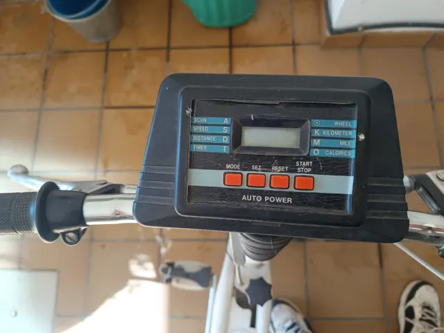 Bicicleta Estática Blanca