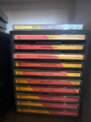 CDs y Cintas Musicales. Gran discoteca familiar