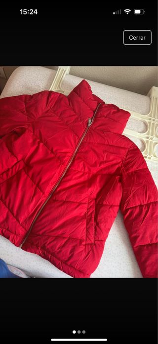 Chaqueta acolchada roja Stradivarius T. L