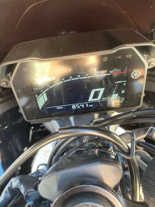 Yamaha R7 2024 Negra, limitada al A2