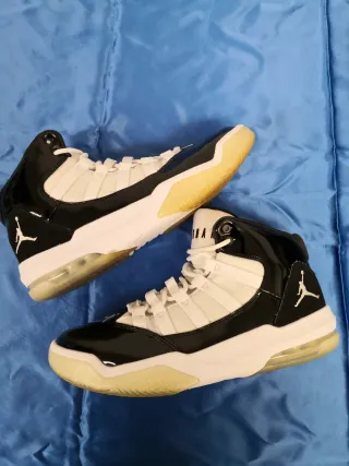 Scarpe Jordan Uomo Bianche e Nere