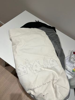 Saco para silla de bebé como nueva.