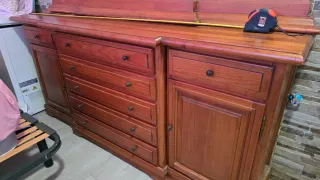 Aparador de madera maciza