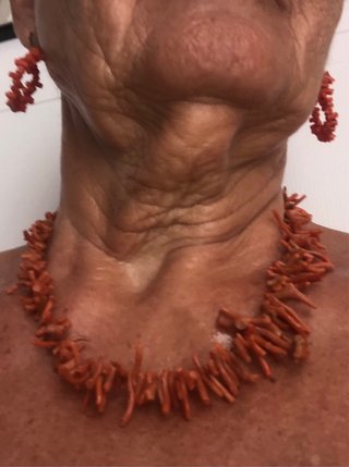 Conjunto Vintage Coral Collar y Pendientes