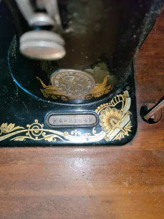 Máquina de coser Singer antigua.