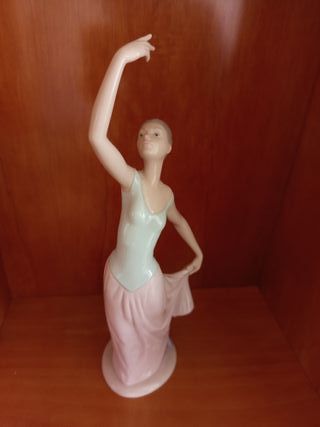 Figura Nao por Lladró - Porcelana Hecha a Mano