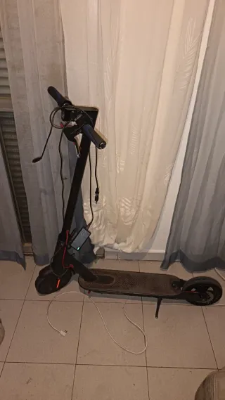 Patinete Eléctrico Negro