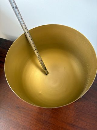 Maceteros dorados de acero