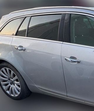 PUERTA TRASERA DERECHA OPEL INSIGNIA A SPORTS