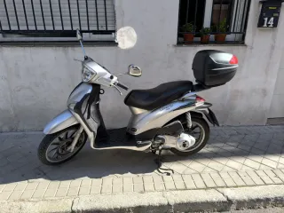 Piaggio Liberty 125 2014 con Baúl