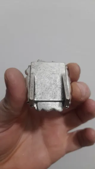 Cornicetta vintage in metallo