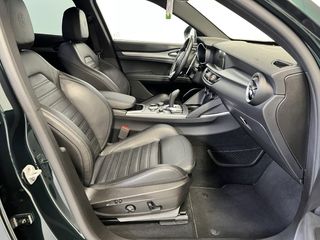 Alfa Romeo Stelvio 2021