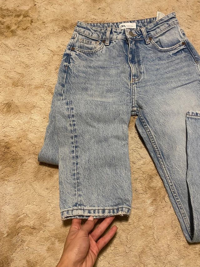 Jeans Mom Zara Azul Claro Talla 34