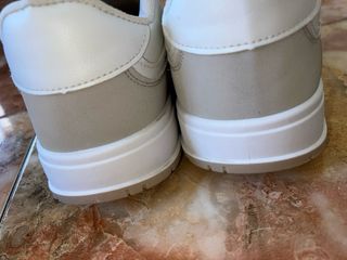 Zapatillas Marypaz blancas y beige