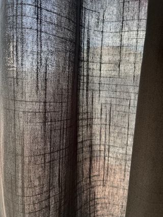 Cortinas semiopacas grises con alzapaños (2 paños)