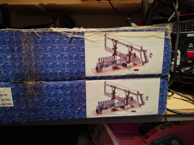 Ingleteadora manual con guía