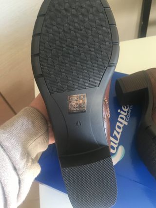 Botines marrones nuevos