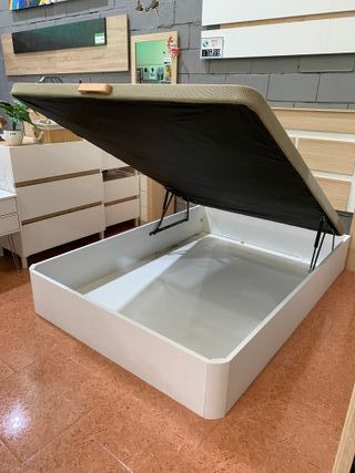 Canapé abatible blanco y negro