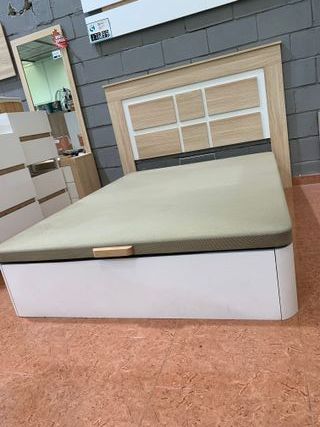 Canapé abatible blanco y negro