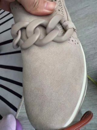 Zapatos de piel con cuña interna