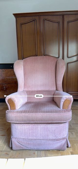 Sillón orejero vintage rosa