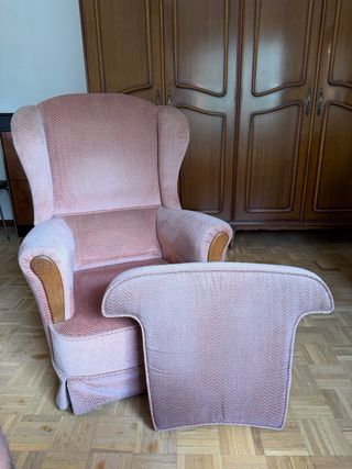 Sillón orejero vintage rosa