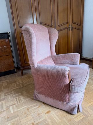 Sillón orejero vintage rosa