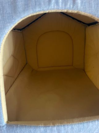 Caseta para perro/gato pequeña nueva