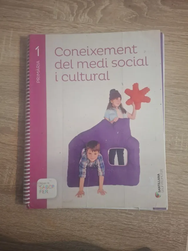 Libro Escolar. Coneixement medi social i cultural