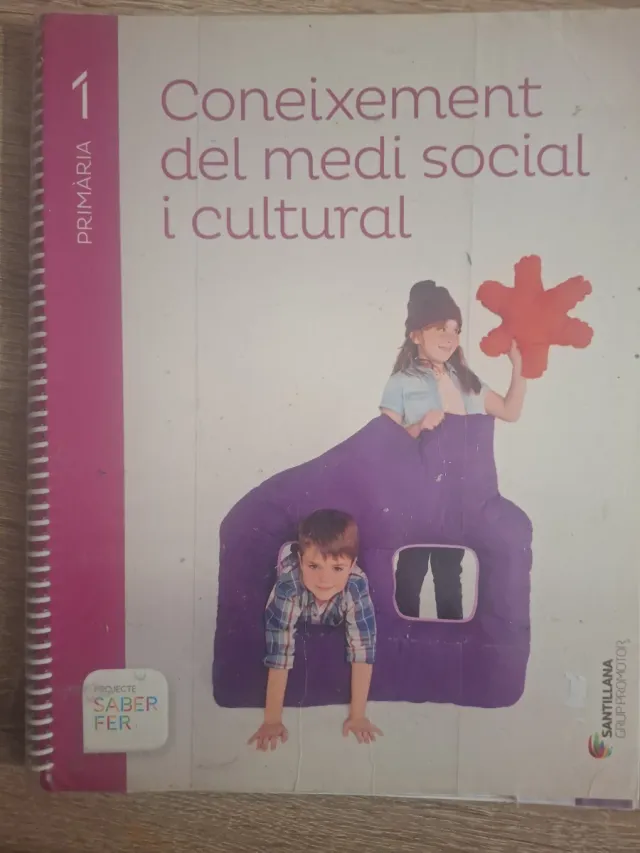 Libro Escolar. Coneixement medi social i cultural