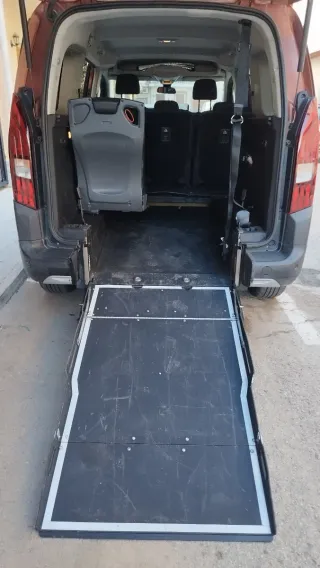 Peugeot Rifter adaptado