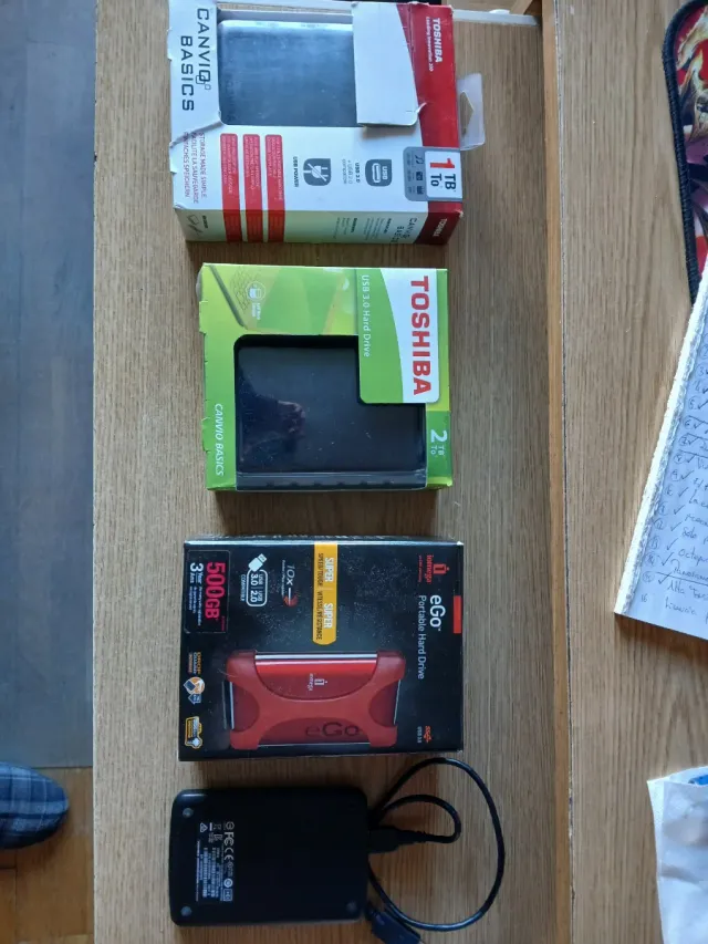 Pack 4 Discos Duros Externos Toshiba y Iomega