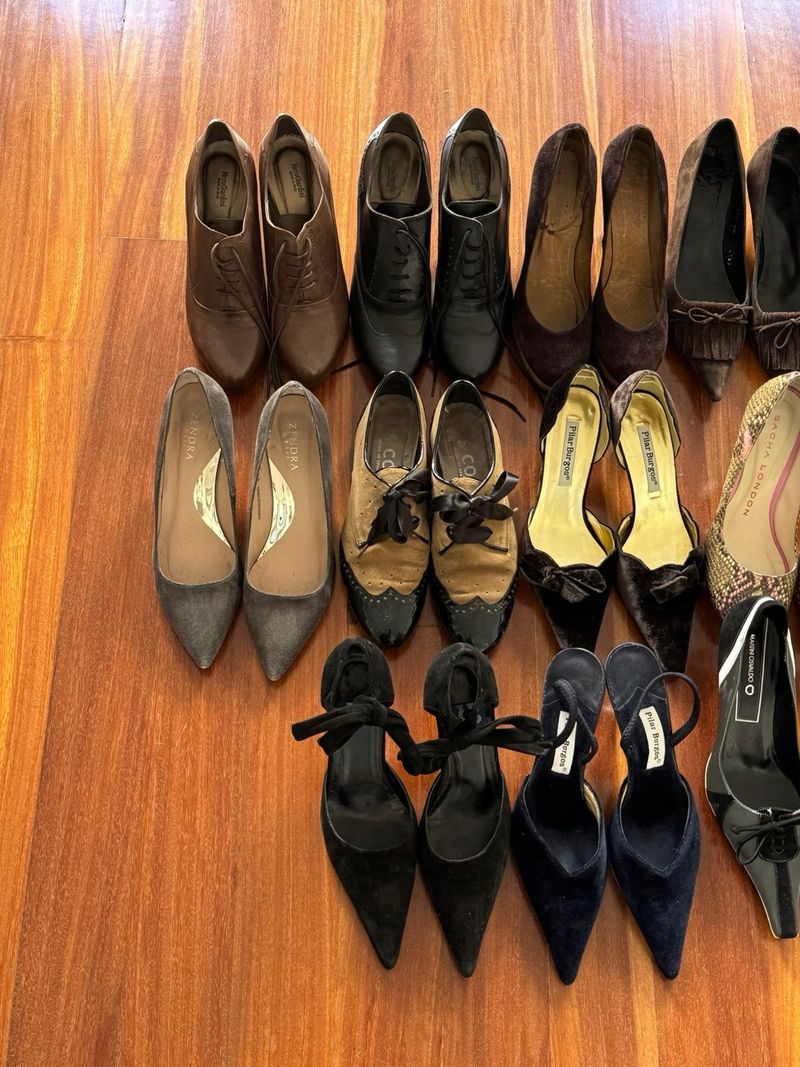 LOTE DE 13 PARES DE ZAPATOS DE TACÓN de segunda mano por 83 EUR en