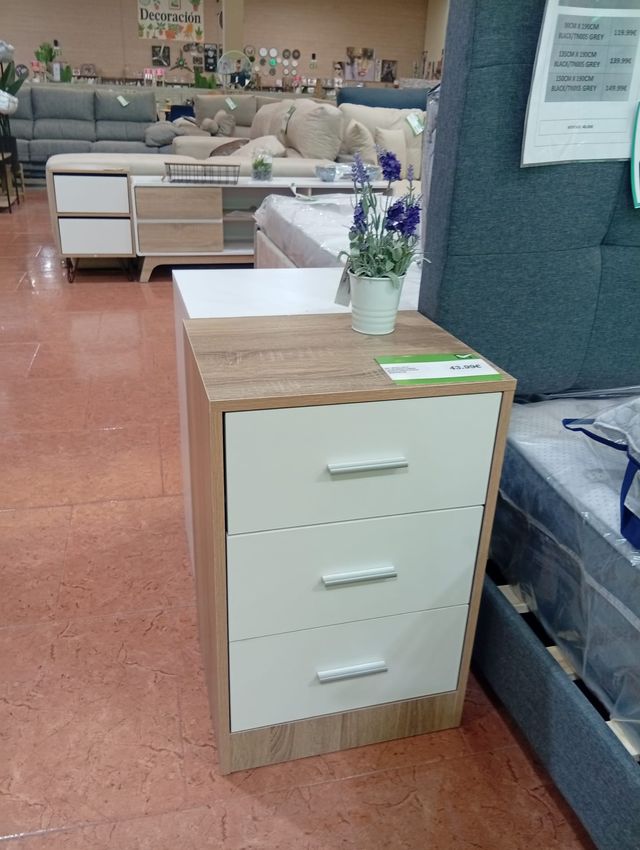 Mesita de noche moderna