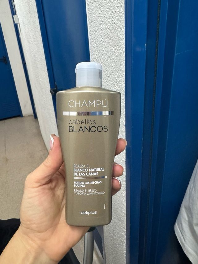 lote de Natur Vital Champú Matizante Silver Blonde