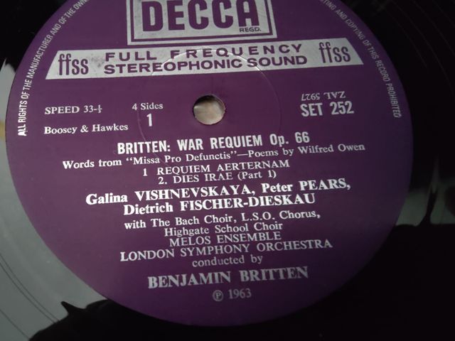 Caja Vinilos Benjamin Britten War Requiem