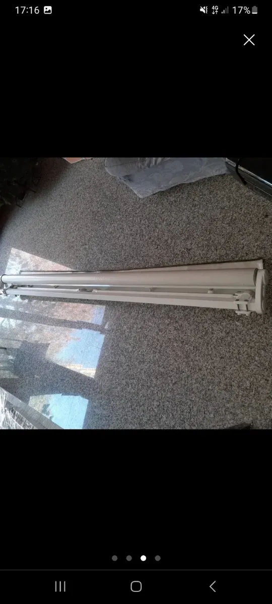 Tenda parasole bianca in plastica