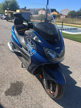 Yamaha Majesty YP 400