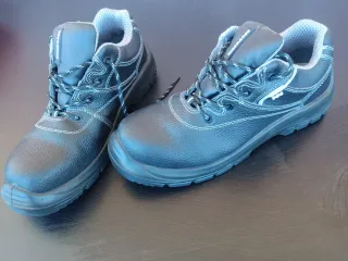 ZAPATOS DE SEGURIDAD KINGSMANN N°46_15€