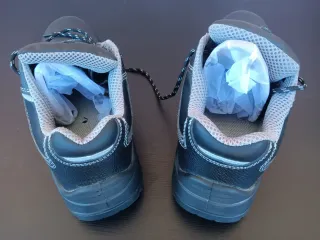 ZAPATOS DE SEGURIDAD KINGSMANN N°46_15€